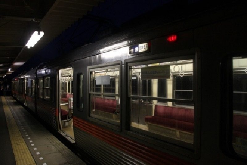 夜中の電車