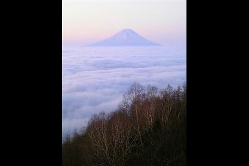 雲の上の山（瑞鳳天祥様）